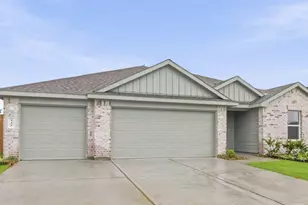 449 Lampasas Trl, Dayton, TX 77535 - Photo 3