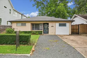 820 E 28th St, Houston, TX 77009 - Photo 1