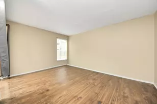 9447 Pagewood Ln, Houston, TX 77063 - Photo 19