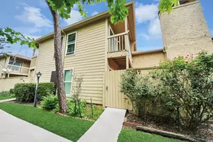 9447 Pagewood Ln, Houston, TX 77063 - Photo 29