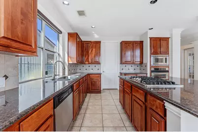 11831 Key Biscayne Court, Houston, TX 77065 - Photo 9