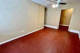 1814 Ave M 1/2, Galveston, TX 77550 - Photo 5
