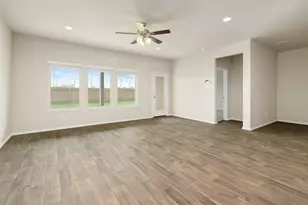 15422 Massey Forest Rd, Conroe, TX 77357 - Photo 5