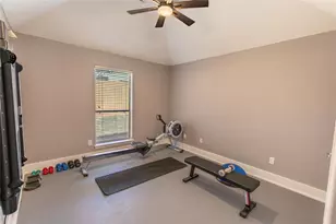 227 Briarwood Dr, Bellville, TX 77418 - Photo 17