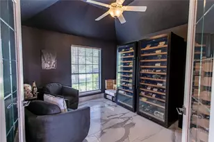 227 Briarwood Dr, Bellville, TX 77418 - Photo 9