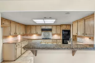 2718 Knollbrook Ln, Spring, TX 77373 - Photo 17