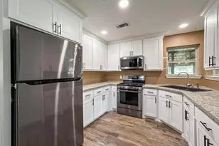 12711 Britt Rd, Pearland, TX 77581 - Photo 9