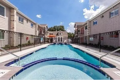 2006 W 43rd Street #19, Houston, TX 77018 - Photo 1