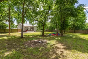 240 7th St, Trinity, TX 75862 - Photo 9