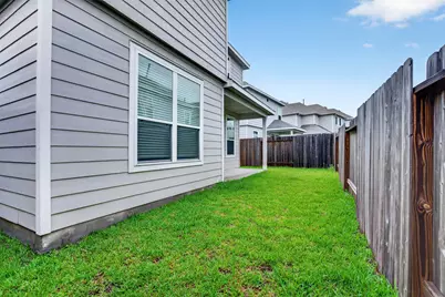 22014 Sovereign Heights Lane, Houston, TX 77073 - Photo 33