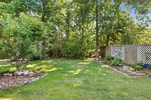 2035 Elkington Cir, Conroe, TX 77304 - Photo 31