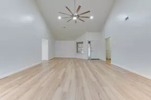 15914 Barbarossa Dr, Houston, TX 77083 - Photo 5