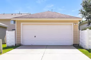 11823 Princess Garden Way, Houston, TX 77047 - Photo 17