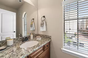821 Lester St, Houston, TX 77007 - Photo 9