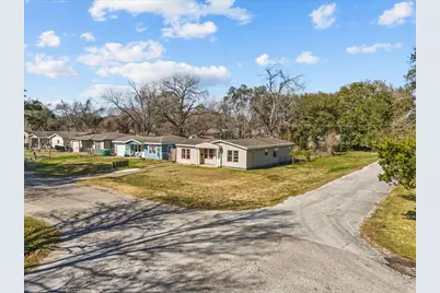 1002 Orange Street, La Marque, TX 77568 - Photo 3