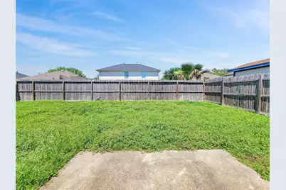 5439 Aloe Avenue, Baytown, TX 77521 - Photo 17
