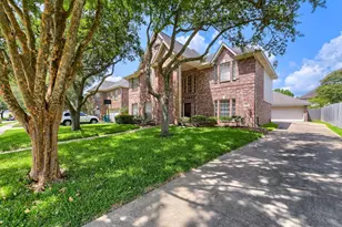 2513 La Rochelle Ct, Seabrook, TX 77586 - Photo 3