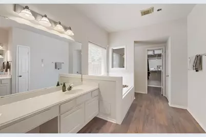 2513 La Rochelle Court, Seabrook, TX 77586 - Photo 15