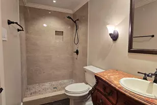 11550 Chimney Rock Rd, Houston, TX 77035 - Photo 11