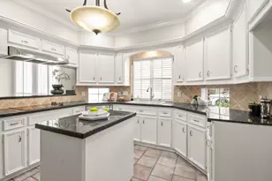 5623 Sycamore Creek Dr, Houston, TX 77345 - Photo 9