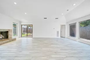 11107 Kitty Brook Dr, Houston, TX 77071 - Photo 13