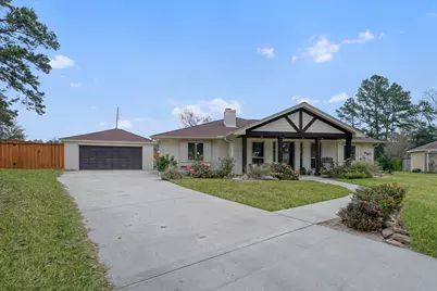 8 Cambridge Circle, Conroe, TX 77304 - Photo 3