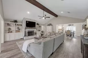 8 Cambridge Circle, Conroe, TX 77304 - Photo 7