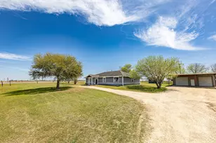 985 Co Rd 301, Shiner, TX 77984 - Photo 1
