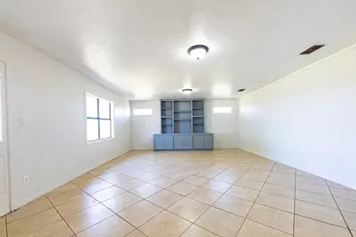 985 County Road 301, Shiner, TX 77984 - Photo 7