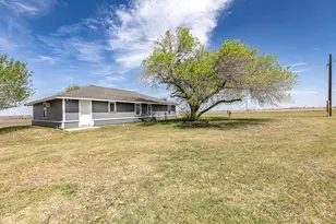 985 Co Rd 301, Shiner, TX 77984 - Photo 27