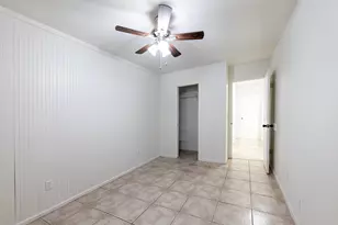 985 Co Rd 301, Shiner, TX 77984 - Photo 19