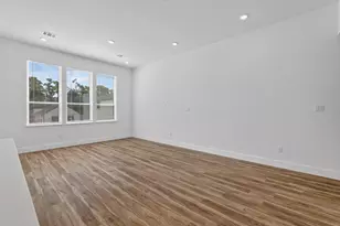 6061 De Soto St, Houston, TX 77091 - Photo 13