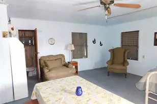 266 First St, Port Lavaca, TX 77979 - Photo 3
