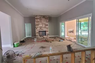 207 Creekside, Magnolia, TX 77354 - Photo 5