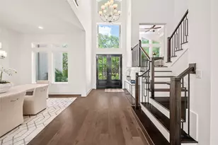 2215 MacArthur St, Houston, TX 77030 - Photo 3