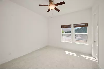 2215 Macarthur Street, Houston, TX 77030 - Photo 17