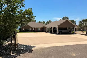 20274 County Rd 376, Marquez, TX 77865 - Photo 37