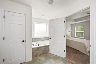 6101 Fox Ridge Dr, Angleton, TX 77515 - Photo 21