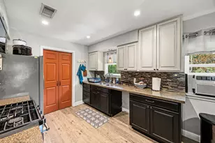 123 White Oak Dr N, Woodbranch, TX 77357 - Photo 9