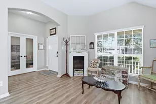 915 Misty Cliff, Dickinson, TX 77539 - Photo 9