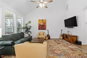 414 Soapberry Tree Ct, Willis, TX 77318 - Photo 5