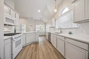 18747 Candle Park Dr, Spring, TX 77388 - Photo 13