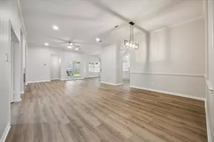 18747 Candle Park Dr, Spring, TX 77388 - Photo 7