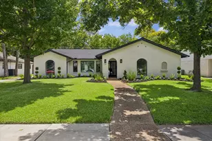 115 Blue Willow Dr, Houston, TX 77042 - Photo 1