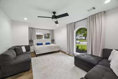 115 Blue Willow Drive, Houston, TX 77042 - Photo 25