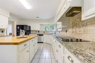 17 Marsh Millet Ct, The Woodlands, TX 77380 - Photo 11