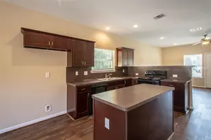 8530 Homewood Ln, Houston, TX 77028 - Photo 3