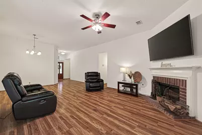 11818 Leaf Oak Drive, Houston, TX 77065 - Photo 9