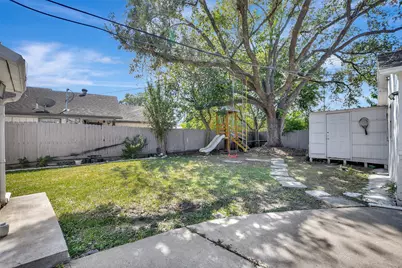 8314 Albacore Drive, Houston, TX 77074 - Photo 37