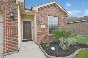 9810 Steel Knot Ln, Iowa Colony, TX 77583 - Photo 3